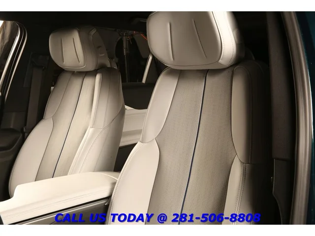 SEMINUEVOS CADILLAC LYRIQ 2024 Luxury AWD NAV PANO ADAPTDRIVE CARPLAY 24K Mi a Estados en autogozo