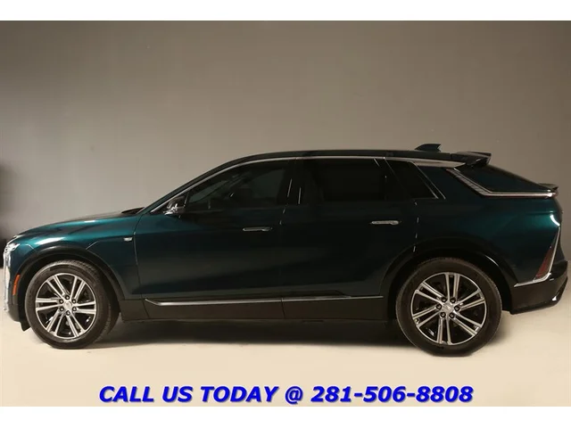 SEMINUEVOS CADILLAC LYRIQ 2024 Luxury AWD NAV PANO ADAPTDRIVE CARPLAY 24K Mi a Estados en autogozo