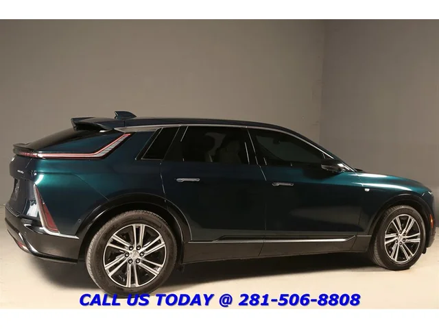 SEMINUEVOS CADILLAC LYRIQ 2024 Luxury AWD NAV PANO ADAPTDRIVE CARPLAY 24K Mi a Estados en autogozo