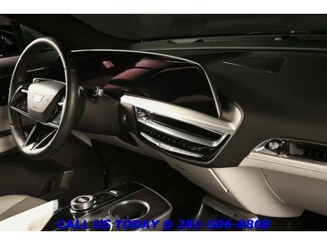 SEMINUEVOS CADILLAC LYRIQ Sport CARPLAY PANO ADAPT SELF-DRIVE 360CAM 22K Mi a Estados en autogozo
