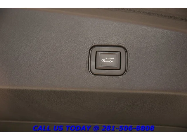 SEMINUEVOS CADILLAC LYRIQ Sport CARPLAY PANO ADAPT SELF-DRIVE 360CAM 22K Mi a Estados en autogozo
