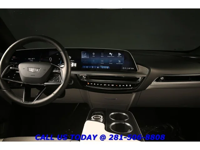 SEMINUEVOS CADILLAC LYRIQ Sport CARPLAY PANO ADAPT SELF-DRIVE 360CAM 22K Mi a Estados en autogozo