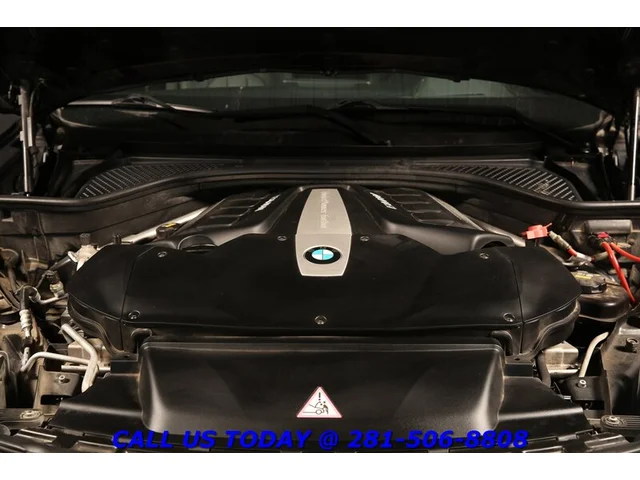 SEMINUEVOS BMW X5 2015 xDrive50i AWD NAV HUD PANO 445HP V8 82K Mi a Estados en autogozo