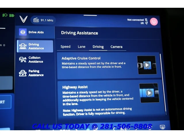 SEMINUEVOS VINFAST VF8 2023 Plus AWD NAV HUD PANO 360 ADAPT BLIND 16K MLS a Estados en autogozo