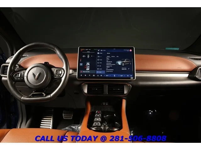 SEMINUEVOS VINFAST VF8 2023 Plus AWD NAV HUD PANO 360 ADAPT BLIND 16K MLS a Estados en autogozo
