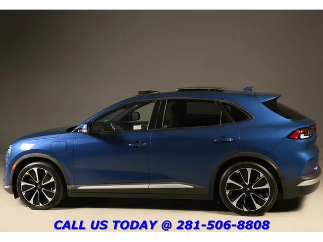SEMINUEVOS VINFAST VF8 2023 Plus AWD NAV HUD PANO 360 ADAPT BLIND 16K MLS a Estados en autogozo