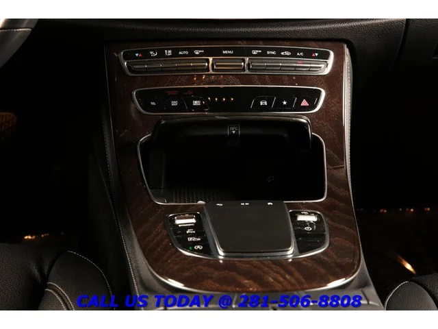 SEMINUEVOS MERCEDES-BENZ 2022 E350 AMG NAV SUN ADAPTCRUISE BURMESTER 24K Mi a Estados en autogozo
