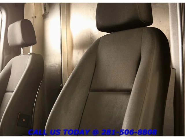 SEMINUEVOS MERCEDES-BENZ Sprinter 2019 2500 DIESEL CARGO VAN HIGH ROOF COMMERCIAL a Estados en autogozo
