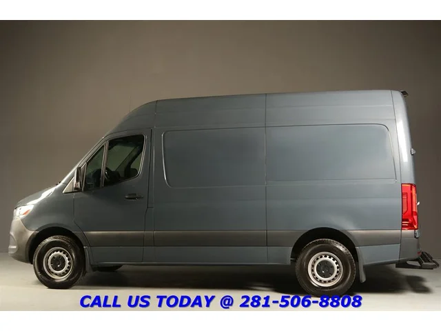 SEMINUEVOS MERCEDES-BENZ Sprinter 2019 2500 DIESEL CARGO VAN HIGH ROOF COMMERCIAL a Estados en autogozo
