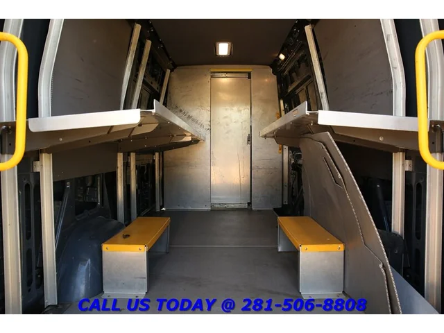 SEMINUEVOS MERCEDES-BENZ Sprinter 2019 2500 DIESEL CARGO VAN HIGH ROOF CAMERA 80K Mi a Estados en autogozo
