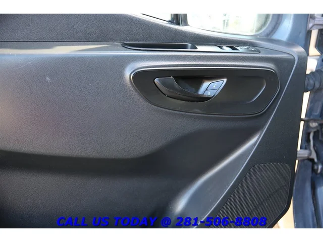 SEMINUEVOS MERCEDES-BENZ Sprinter 2019 2500 DIESEL CARGO VAN HIGH ROOF CAMERA 80K Mi a Estados en autogozo