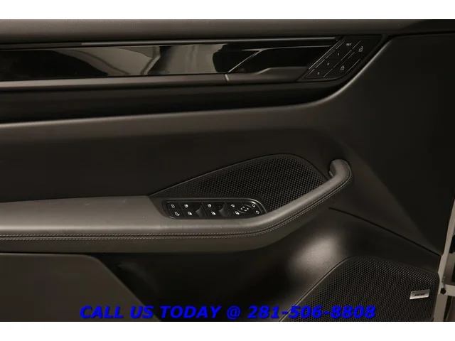SEMINUEVOS PORSCHE Macan 2025 4 Electric AWD NAV PANO CHRONO BO ADAPT 3K Mi a Estados en autogozo