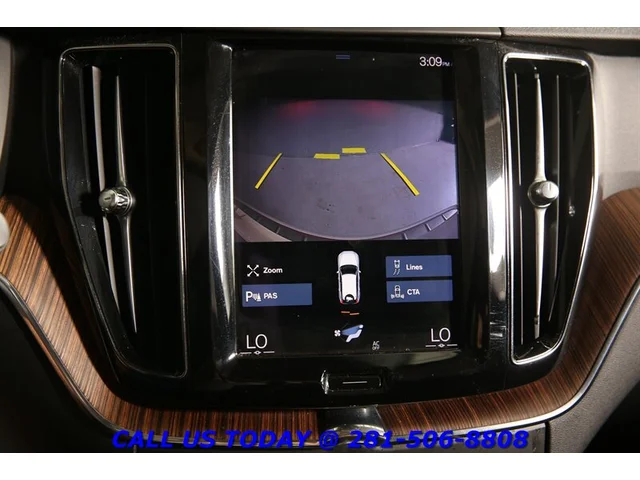 SEMINUEVOS VOLVO XC60 2021 T5 Momentum NAV PANO BLIND CAMERA 64K MLS a Estados en autogozo