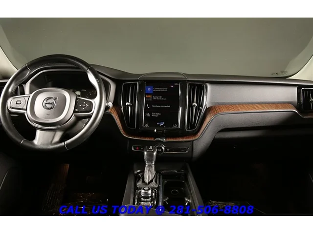 SEMINUEVOS VOLVO XC60 2021 T5 Momentum NAV PANO BLIND CAMERA 64K MLS a Estados en autogozo