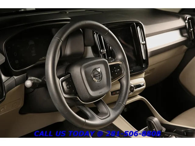 SEMINUEVOS VOLVO XC40 2022 T5 Momentum AWD NAV BLIND HEATSEAT 61K MLS a Estados en autogozo