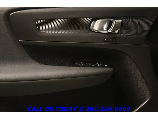 SEMINUEVOS VOLVO XC40 Recharge 2022 Twin Plus AWD NAV PANO BLIND HEATSEAT 223 Mi a Estados en autogozo