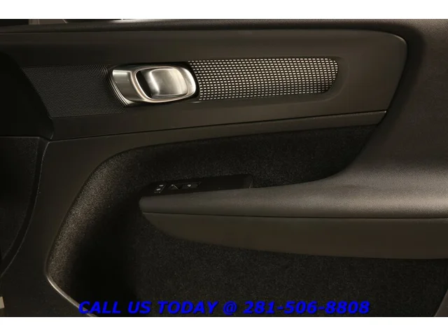 SEMINUEVOS VOLVO XC40 Recharge 2022 Twin Plus AWD NAV PANO BLIND HEATSEAT 223 Mi a Estados en autogozo