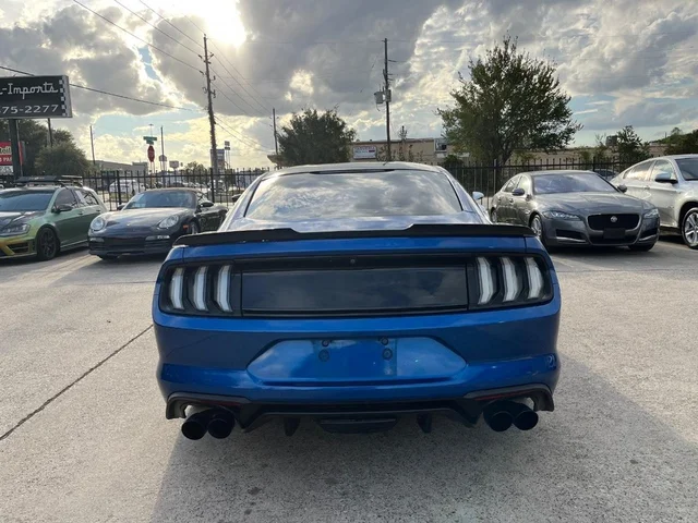 SEMINUEVOS FORD Mustang a Estados en autogozo
