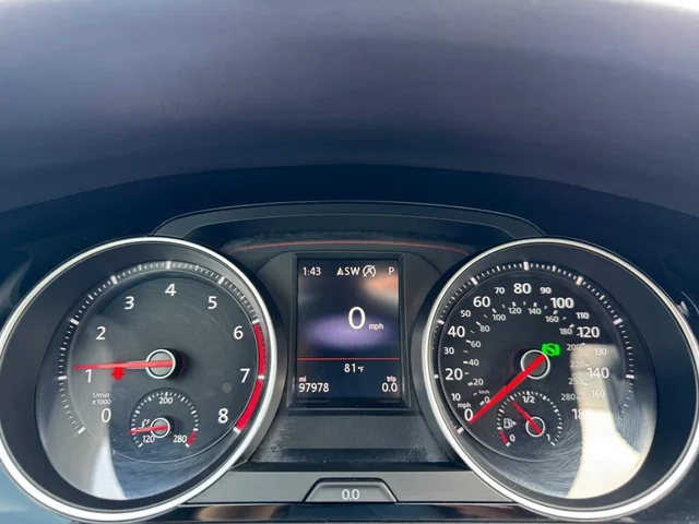 SEMINUEVOS VOLKSWAGEN Golf GTI a Estados en autogozo