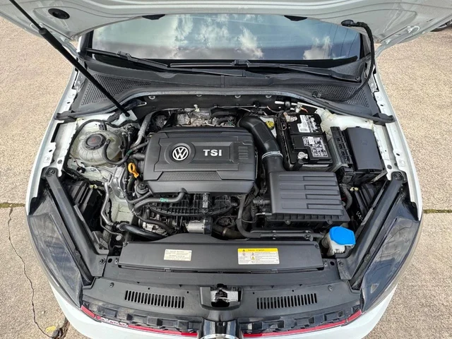 SEMINUEVOS VOLKSWAGEN Golf GTI a Estados en autogozo