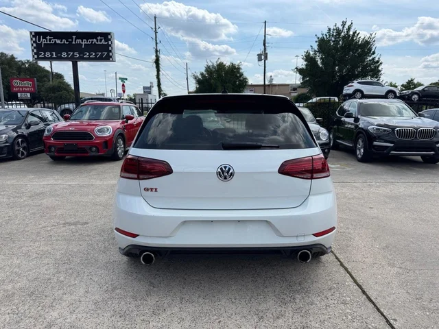 SEMINUEVOS VOLKSWAGEN Golf GTI a Estados en autogozo