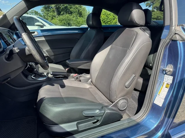 SEMINUEVOS VOLKSWAGEN Beetle Coupe a Estados en autogozo