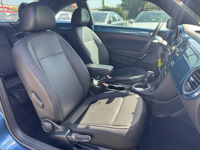 SEMINUEVOS VOLKSWAGEN Beetle Coupe a Estados en autogozo