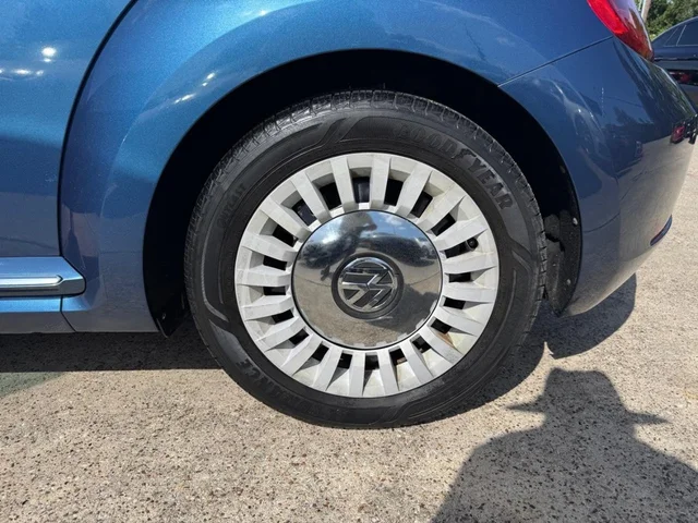 SEMINUEVOS VOLKSWAGEN Beetle Coupe a Estados en autogozo