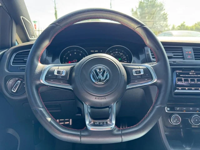 SEMINUEVOS VOLKSWAGEN Golf GTI a Estados en autogozo