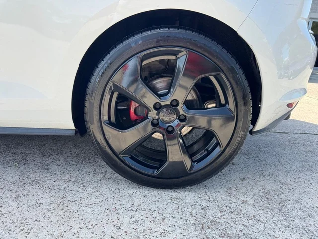 SEMINUEVOS VOLKSWAGEN Golf GTI a Estados en autogozo