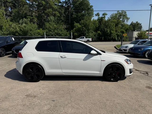 SEMINUEVOS VOLKSWAGEN Golf GTI a Estados en autogozo