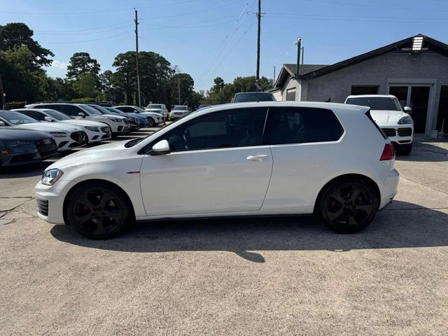 SEMINUEVOS VOLKSWAGEN Golf GTI a Estados en autogozo
