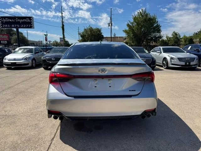 SEMINUEVOS TOYOTA Avalon a Estados en autogozo