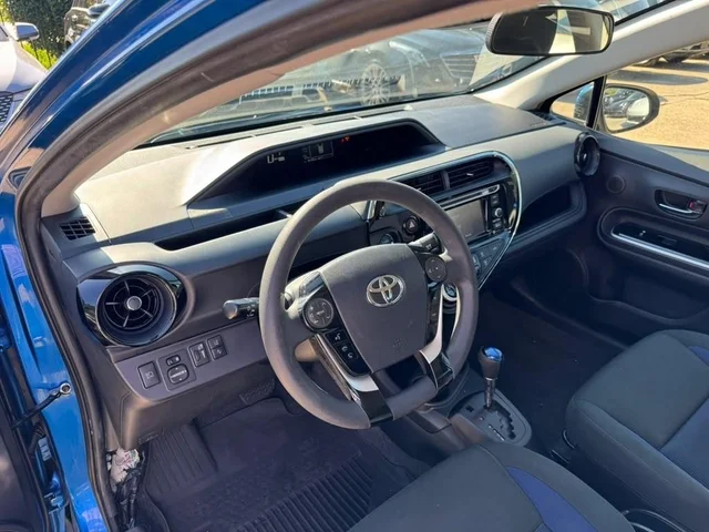 SEMINUEVOS TOYOTA Prius C a Estados en autogozo