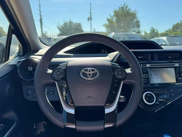 SEMINUEVOS TOYOTA Prius C a Estados en autogozo