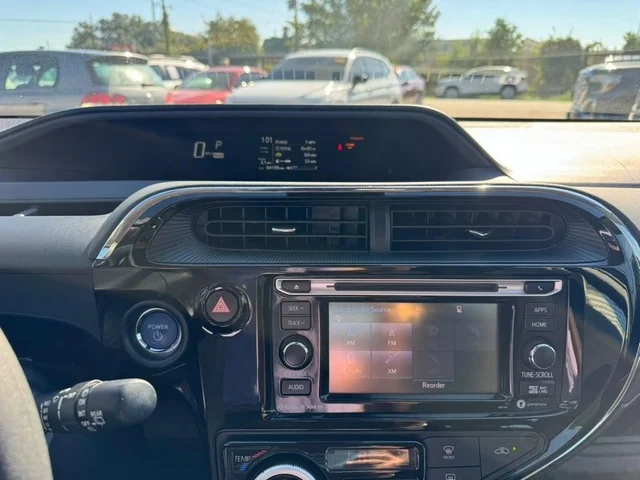 SEMINUEVOS TOYOTA Prius C a Estados en autogozo
