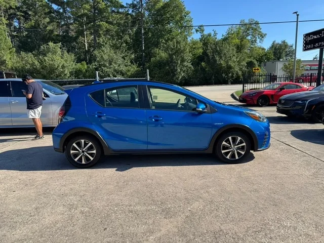 SEMINUEVOS TOYOTA Prius C a Estados en autogozo