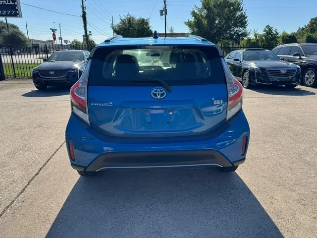SEMINUEVOS TOYOTA Prius C a Estados en autogozo