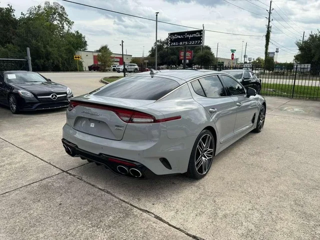 SEMINUEVOS KIA Stinger a Estados en autogozo