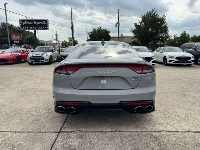 SEMINUEVOS KIA Stinger a Estados en autogozo