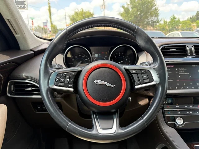 SEMINUEVOS JAGUAR F-Pace a Estados en autogozo