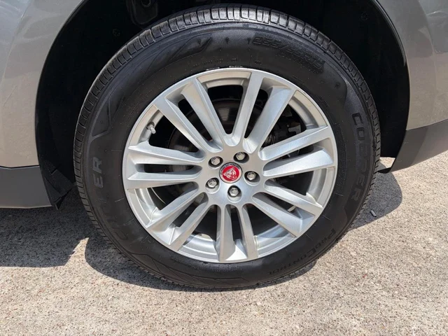 SEMINUEVOS JAGUAR F-Pace a Estados en autogozo