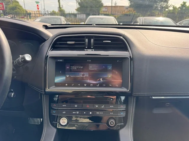SEMINUEVOS JAGUAR F-Pace a Estados en autogozo