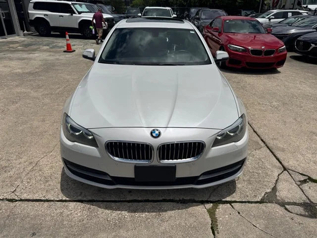 SEMINUEVOS BMW 528i a Estados en autogozo