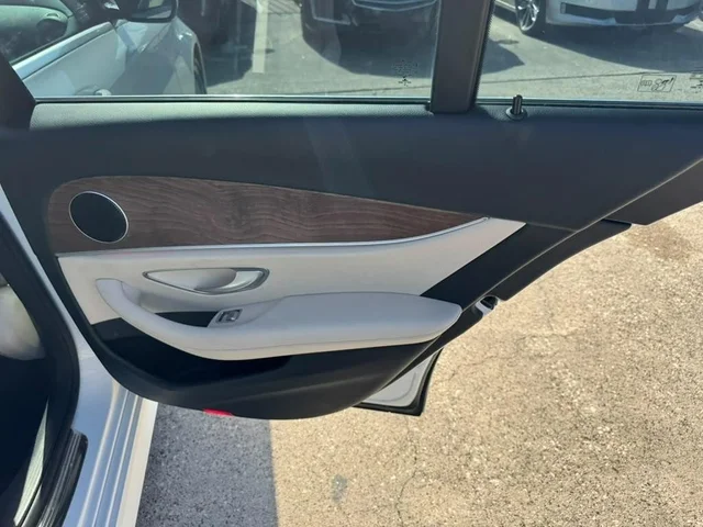 SEMINUEVOS MERCEDES-BENZ E 300 a Estados en autogozo
