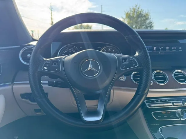 SEMINUEVOS MERCEDES-BENZ E 300 a Estados en autogozo