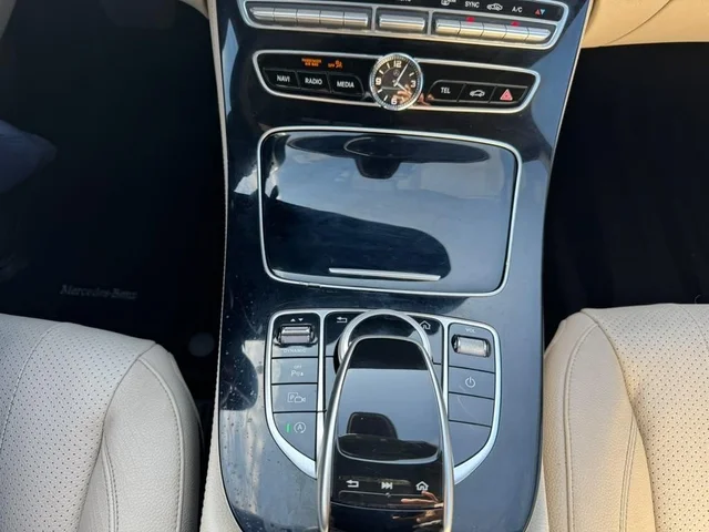 SEMINUEVOS MERCEDES-BENZ E 300 a Estados en autogozo