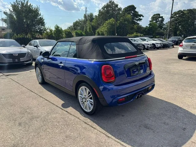 SEMINUEVOS MINI Convertible a Estados en autogozo