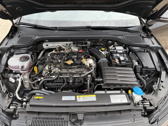SEMINUEVOS VOLKSWAGEN Golf GTI a Estados en autogozo