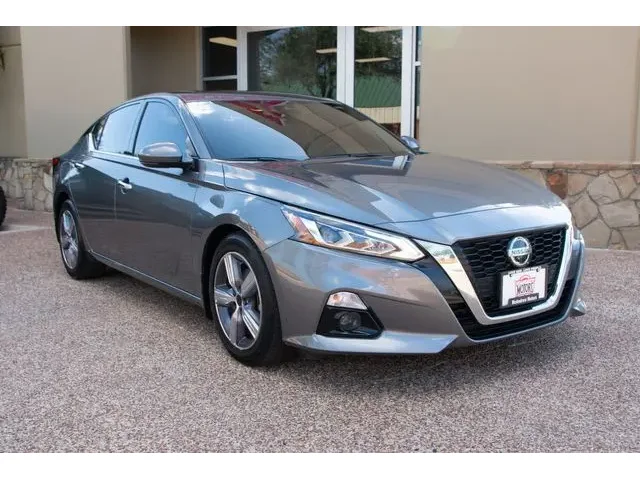 SEMINUEVOS NISSAN Altima a Estados en autogozo